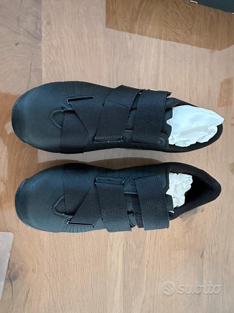 Technogym cycling shoes 39 Sports In vendita a Milano