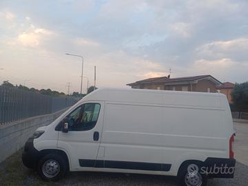 PEUGEUT BOXER FURGONE EURO 6