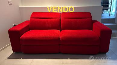Divano tre posti con relax elettrico