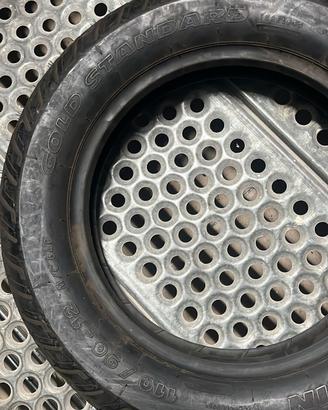 Pneumatico Michelin gold standard 110/90-12
