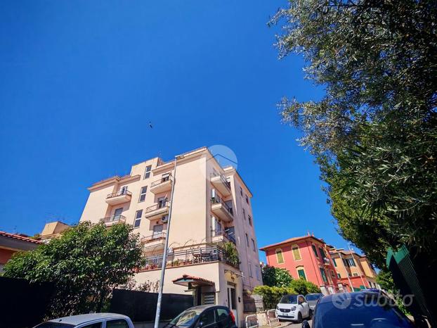 2 LOCALI A ROMA