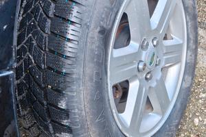 Freelander. 2. Land rover 