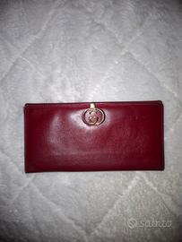 Gucci wallet 