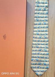 cravatta del prestigioso marchio Hermes 