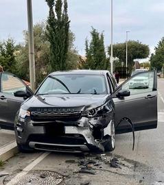 AUTO INCIDENTATA DISCOVERY SPORT 2.0 HSE LUXURY