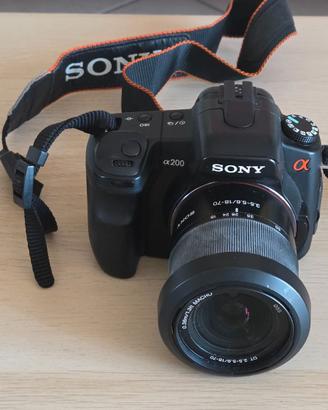 Macchina Fotografica Sony -DSLR-a200