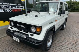 Toyota Land Cruiser II 2.4 turbodiesel SW LJ73 LX 