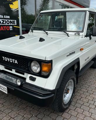 Toyota Land Cruiser II 2.4 turbodiesel SW LJ73 LX 