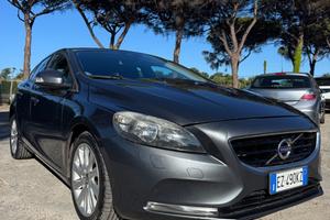 Volvo V40 D2 1.6 Powershift Summum