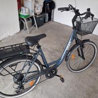 Bicicletta elettrica da donna