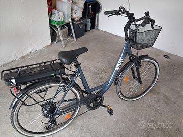Bicicletta elettrica da donna