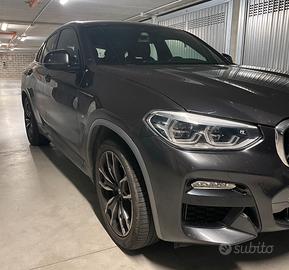 Bmw x4 pak m