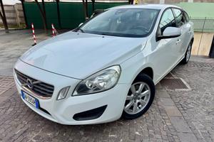 Volvo V60 D3 Geartronic Summum