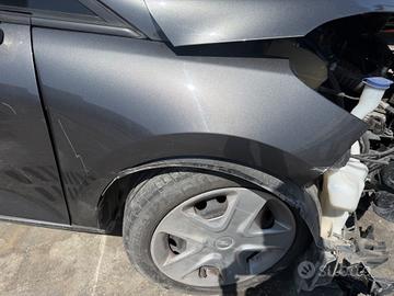 parafango anteriore destro ford fiesta 2018
