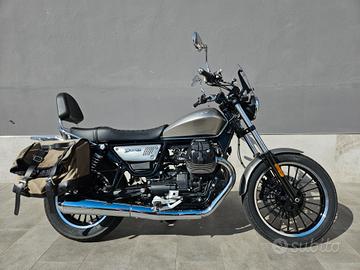 Moto Guzzi V9 Roamer