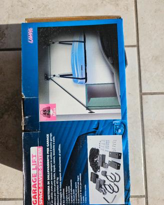 Lampa garage lift