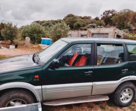 NISSAN Terrano II - 2000