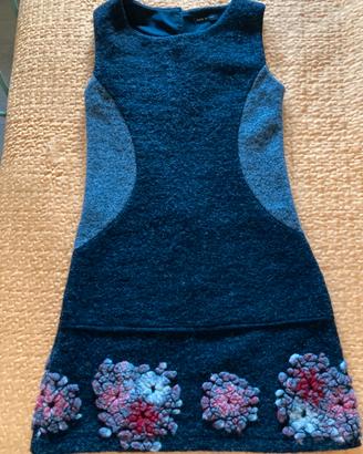 Vestito smanicato in lana