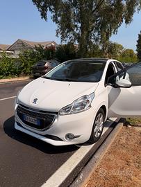 Peugeot 208 1.2 VTi 82 CV GPL Active - Maggio 2013