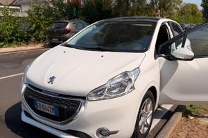 Peugeot 208 1.2 VTi 82 CV GPL Active - Maggio 2013
