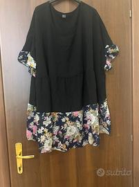 Maglia nera con fiori