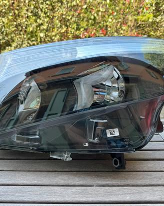 Faro anteriore sinistro originale Mercedes W447