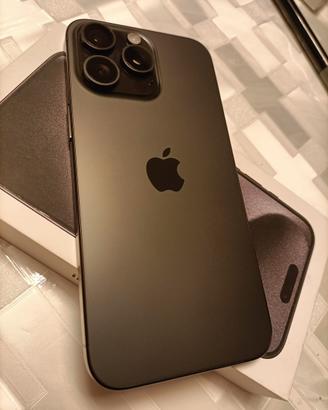 Iphone 15 pro max black titanium