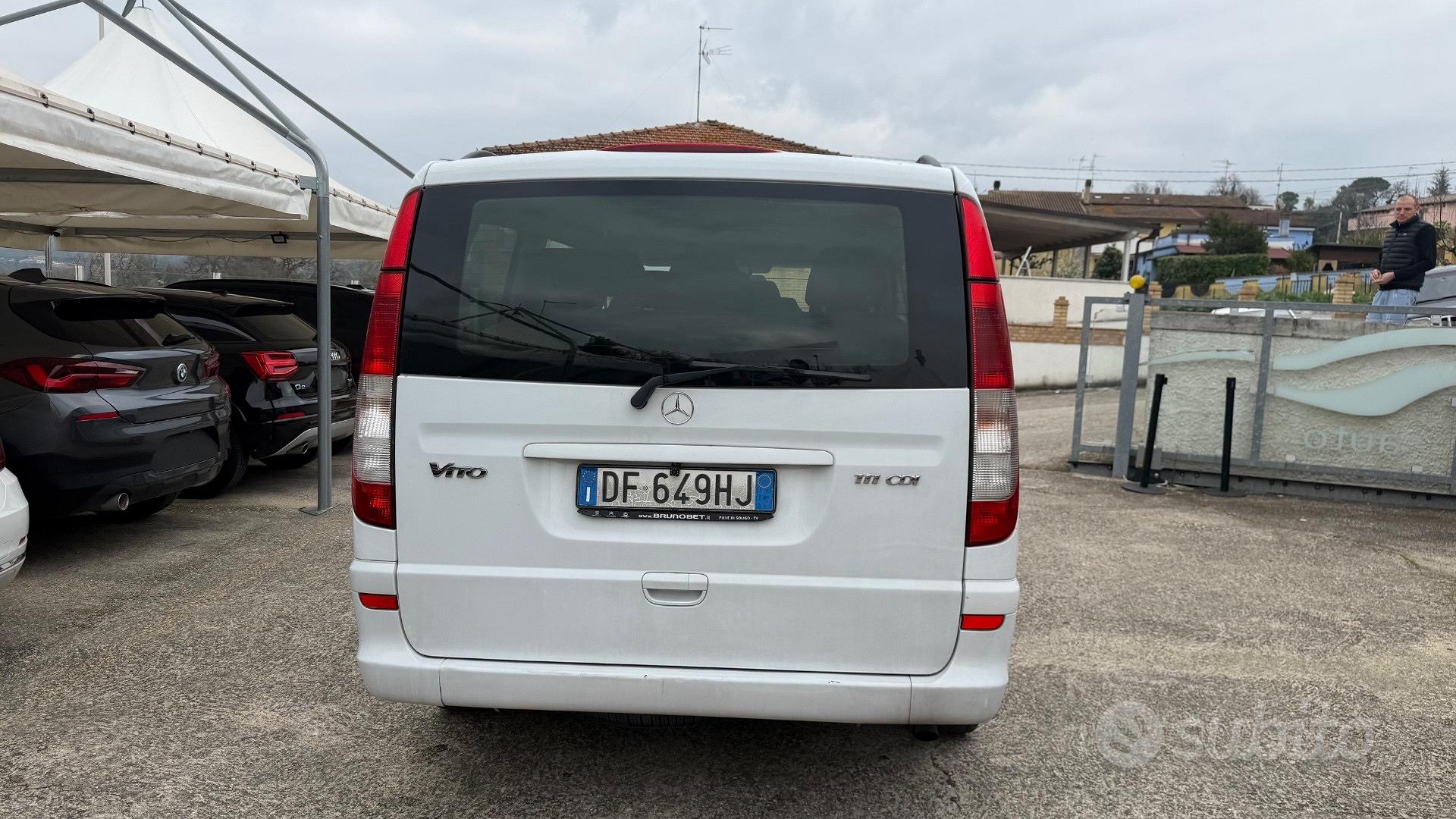 Mercedes-Benz Viano 2012 photo 4