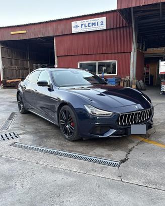 Maserati ghibli gransport full optional