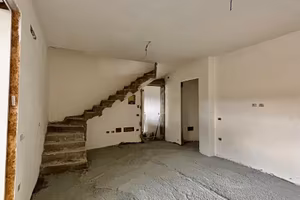 Nuovo quadrivano con terrazza e posto auto