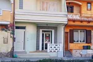 BILOCALE AL SECONDO PIANO IN ZONA CENTRALE