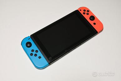 Nintendo Switch Blu/Rosso Neon + Accessori