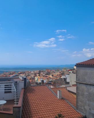 Ampia casa singola nel cuore del paese