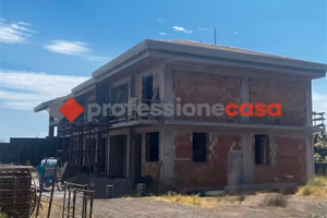 Aci Sant'Antonio - Villa Accorpata Angolare