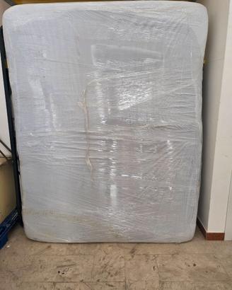 Materasso Ikea e rete a doghe