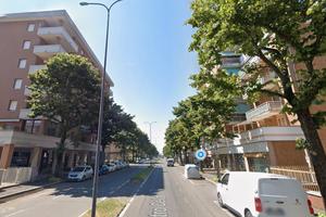 Stanza singola con balcone in centro città