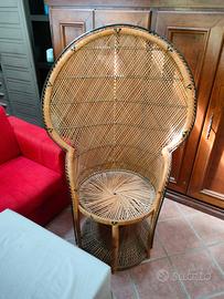 poltrona con schienale a pavone rattan vimini 