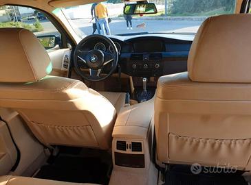 Interno in pelle beige