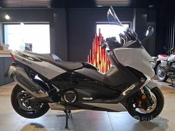 YAMAHA T-Max 530 DX Abs my17