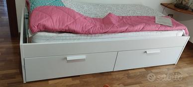 LETTO IKEA BRIMNES CON BASE A DOGHE