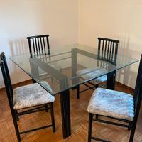 Tavolo con 4 sedie