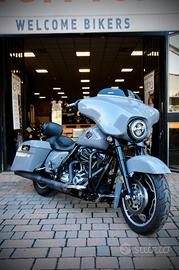 Harley-davidson FLHX Street Glide SIX SPEED