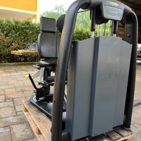 Adducator machine technogym