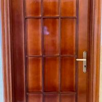 Porta in legno stile inglese