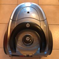 Aspirapolvere a traino marca Dirt Devil