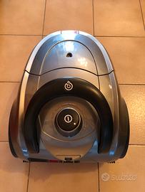 Aspirapolvere a traino marca Dirt Devil