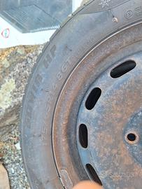 Gomme invernali 175/65 R14 con cerchi
