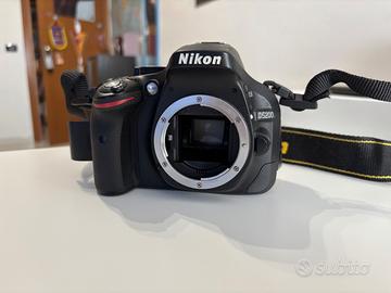 Nikon D5200 + Nikon AF-S DX 18-140mm  ED VR