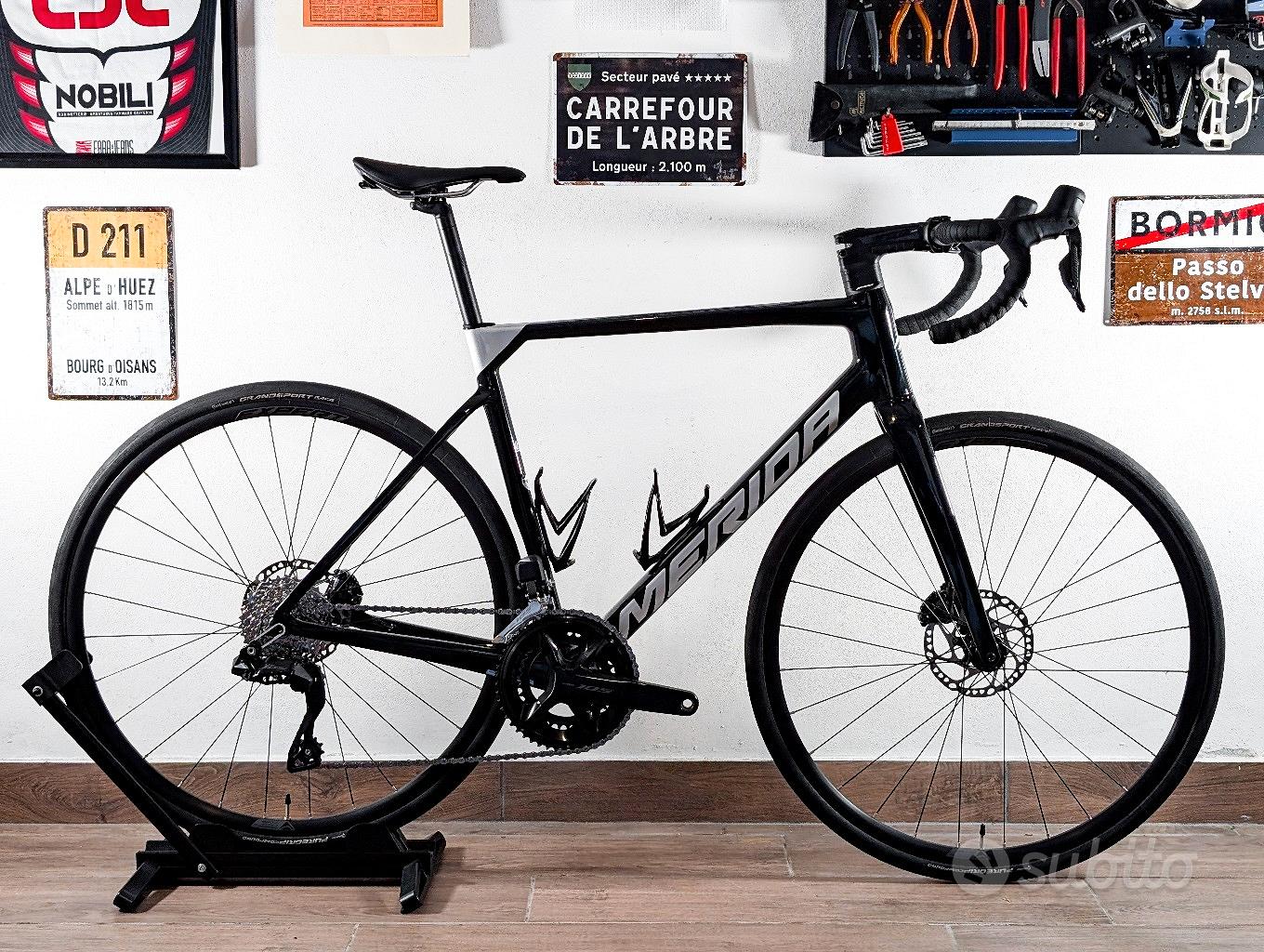 Bici da corsa MERIDA SCULTURA 6000 Di2 ⚫⚪ Biciclette In