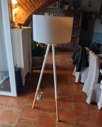 lampada tripodi Zuiver 